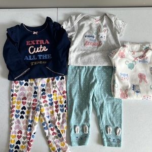 Carter’s 5 piece Bundle of onesies and pants, Size 6m
